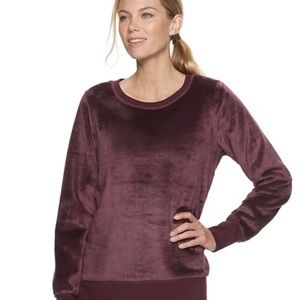 5/$15 Women’s crewneck sweater maroon